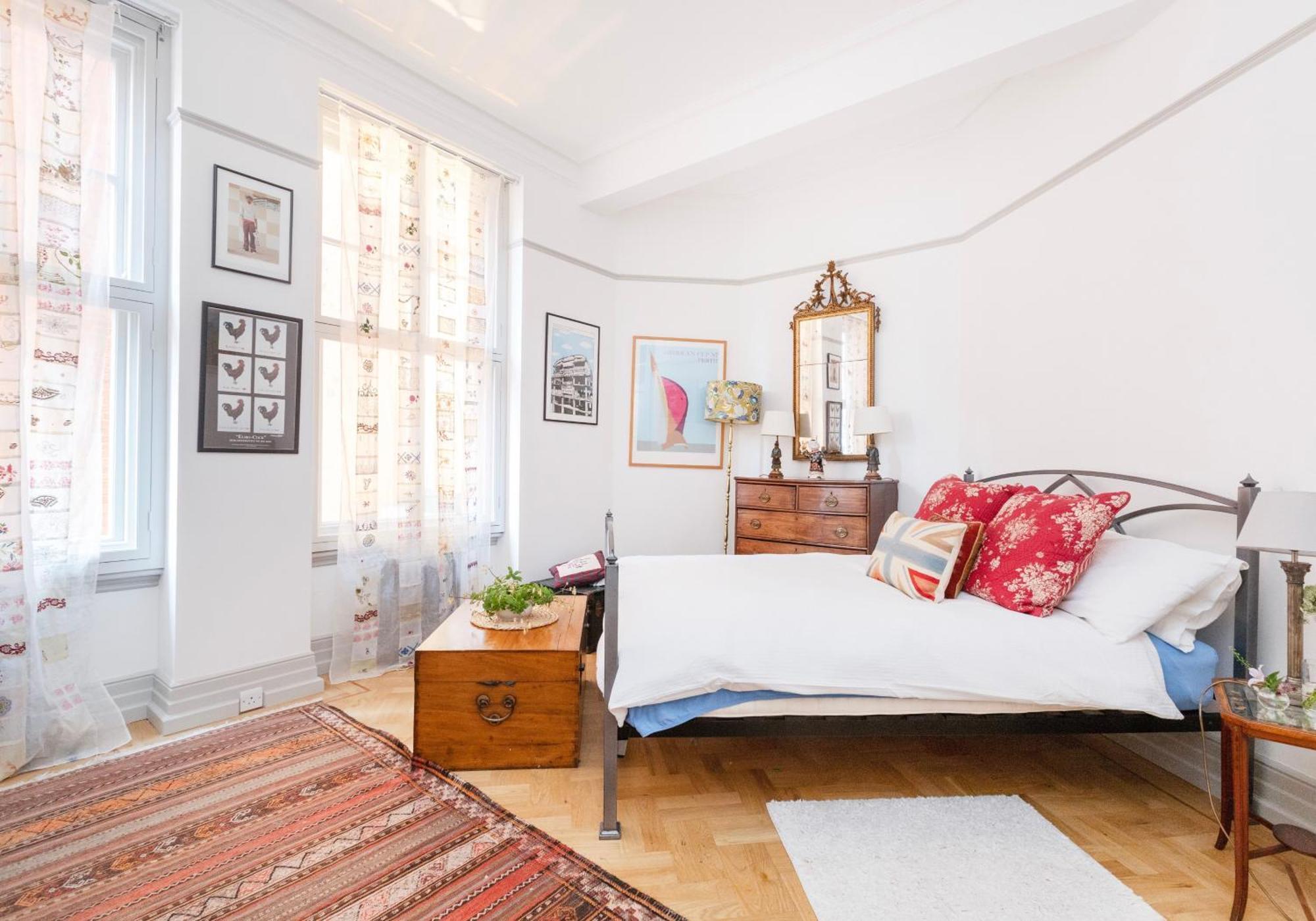 The Artist Collection - Mansion W14 At Heart Ftz